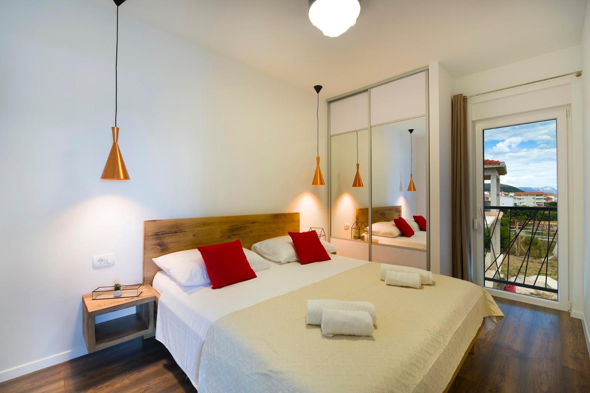 Hotel Bulli Croatia Donji Seget Esterno foto