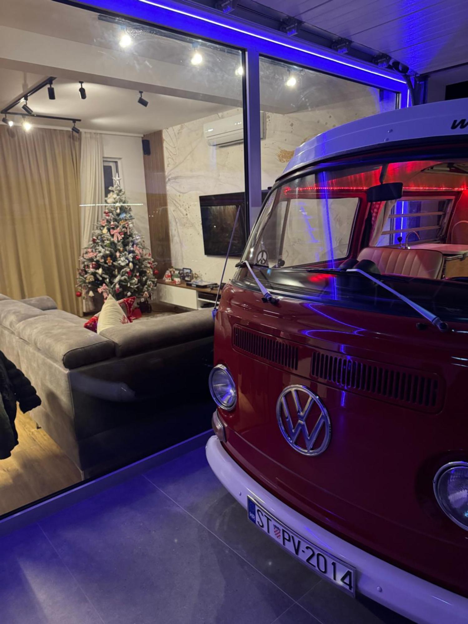 Hotel Bulli Croatia Donji Seget Esterno foto