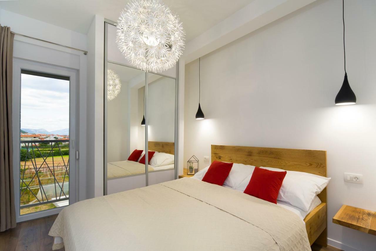Hotel Bulli Croatia Donji Seget Esterno foto
